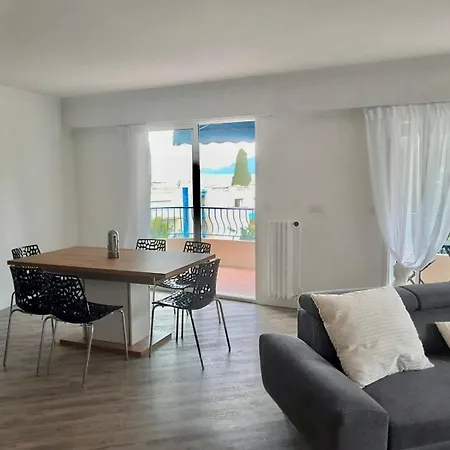 Vue Mer, Long Daire